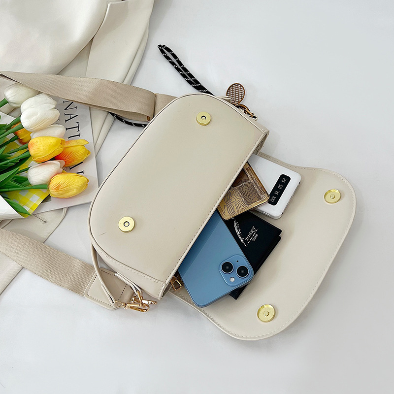 Leisure Commuting Shoulder Bag Cross-border New Fashion Trend Simple Luxury Bag Designer Bag European And American High-end Women's Multifunction