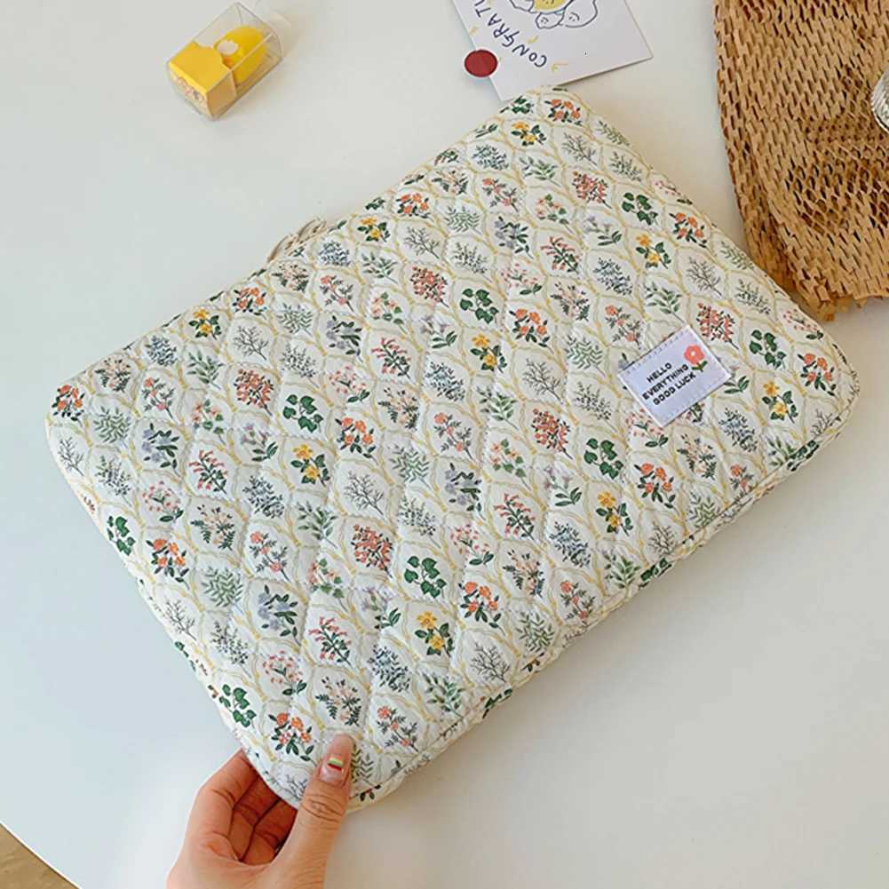 Computer Bag Cute Flower Laptop Sleeve Zipper Cover Portable Computer Cover Bag Laptop Sleeve Case Compatible for NotebookW251015