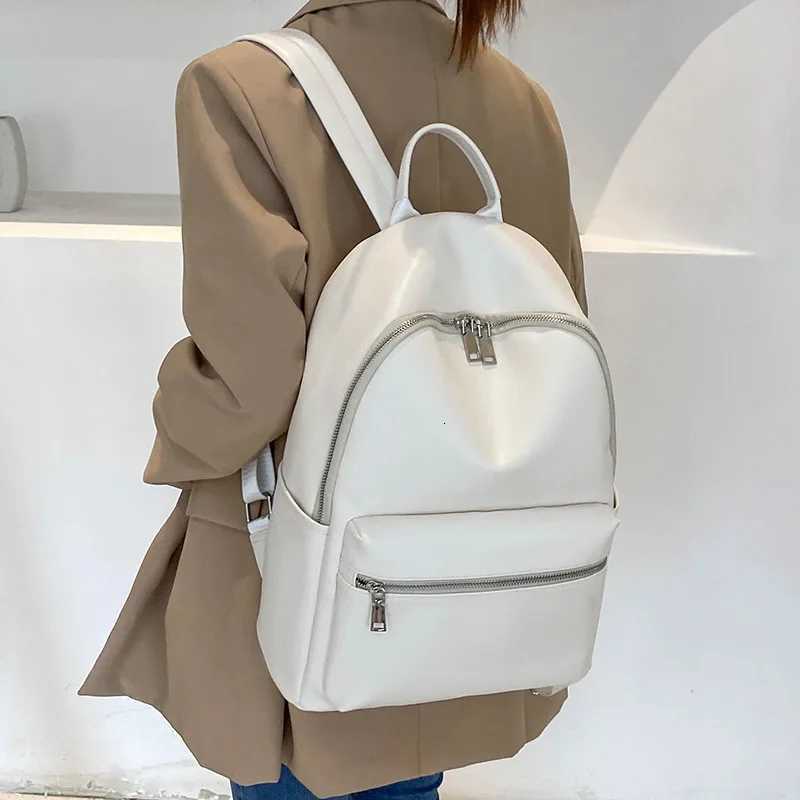 2025 New Vintage Backpacks For Women Large Capacity Pu Leather College Student Schoolbags Solid Color Travel Commuting BackpackT251016