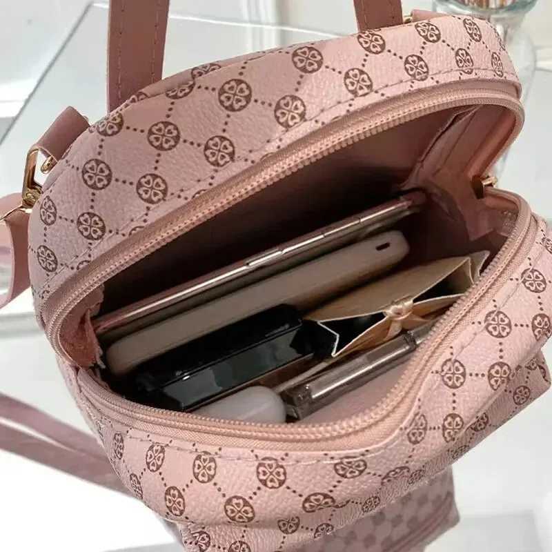 Classic floral material backpack for women fashionable student backpack for women daily shopping bag for womenT251016