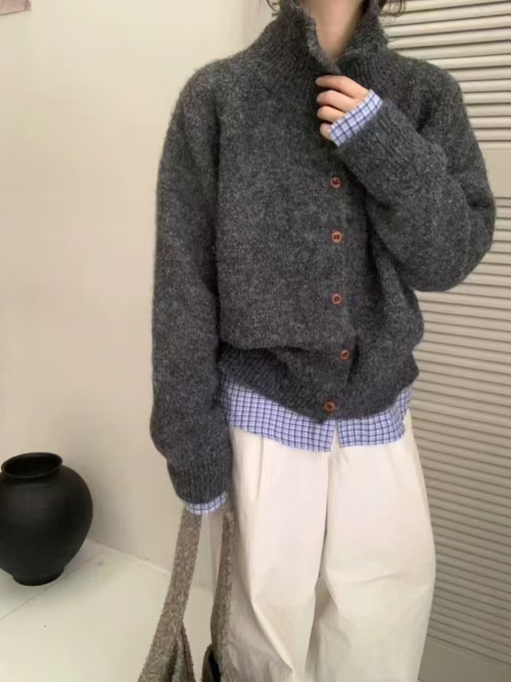 Korean Style Stand Collar High Neck Sweater Coat for Women Soft and Cozy Top for Autumn and Winter Loose and Lazy Knitted Cardigan for Outerwear 25082