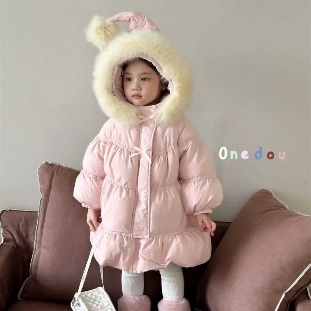 2025 Girls Baby Winter Long Coats Big Fake Fur Hooded Cotton Padded Thick Warm Overcoats Fashion Kids Children Princess ClothesT251016