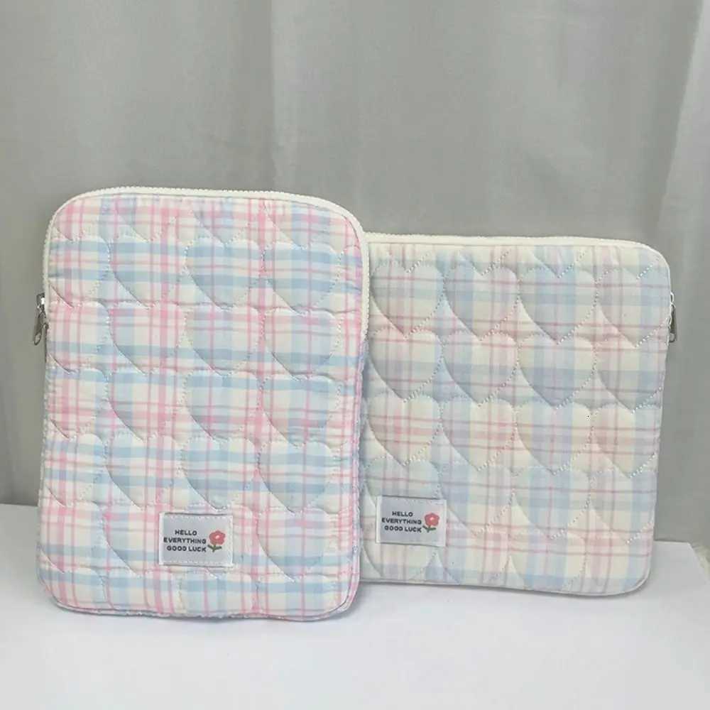 New Cute Laptop Bag Sweet 11 Inch14 Inch15 Inch Notebook Protection Case Love Laptop SleeveW251015