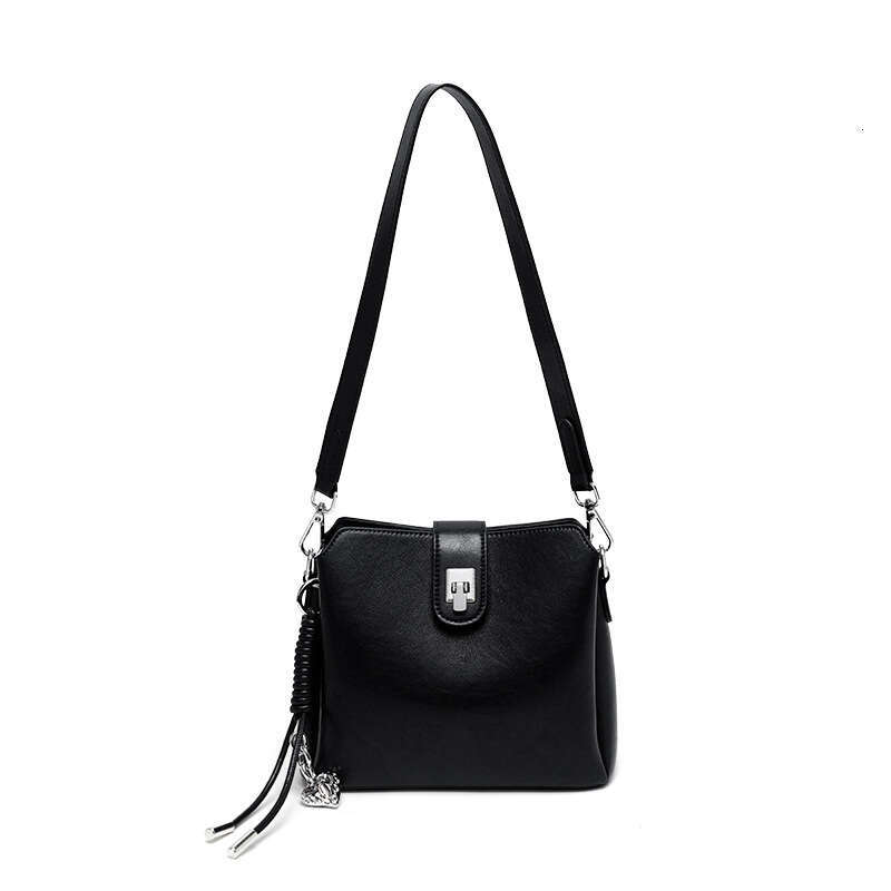 Luxury bag Autumn Winter New Exquisite Hot Selling Genuine Leather Underarm Single Shoulder Versatile Commuting High End Niche Crossbody Bag for Women