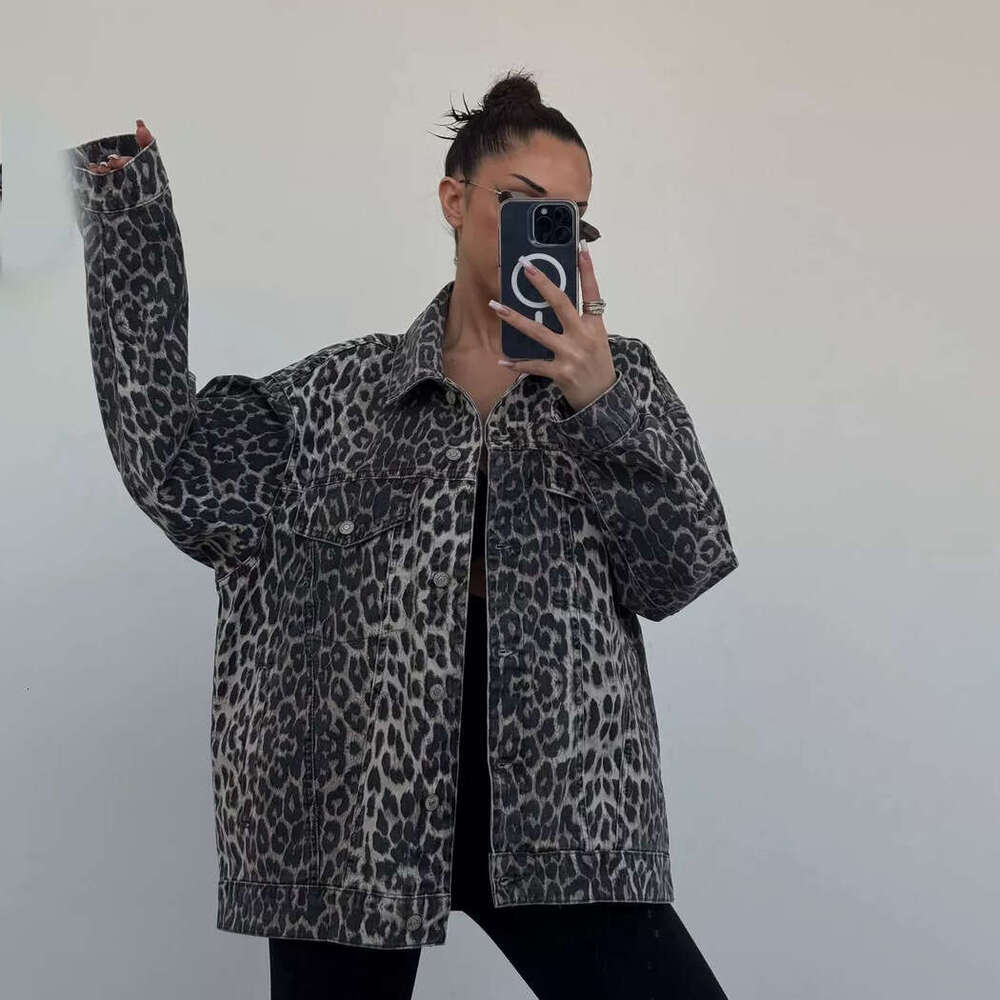 Street Casual Leopard Print For Women, Spring Loose Pocket Button Trendy Mid-Length Denim Jacket B5