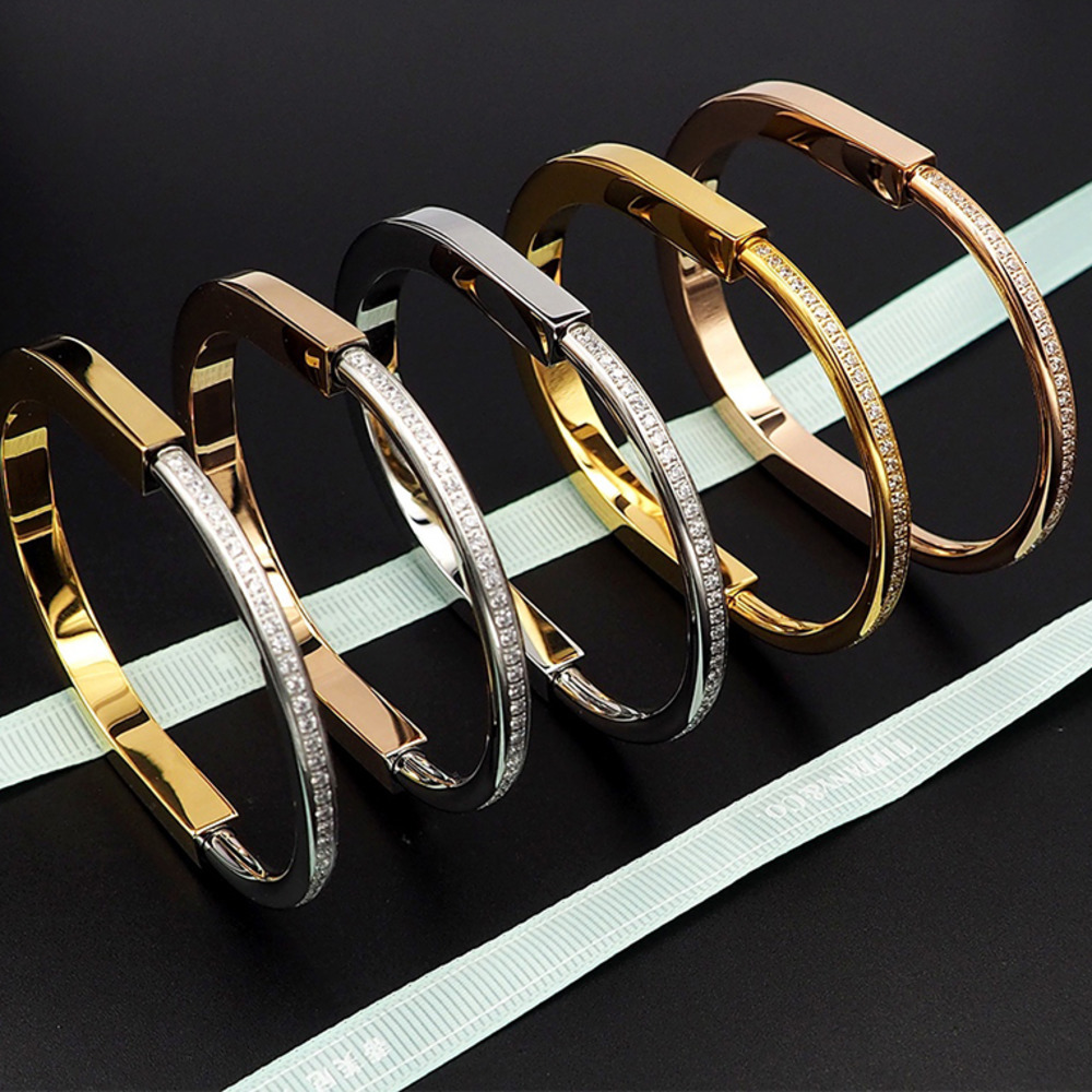 Bangle Classic brand Ushaped t bracelet luxurious semi diamond cuff bracelet fashionable charm 18k gold designer bracelet for womens jewelry