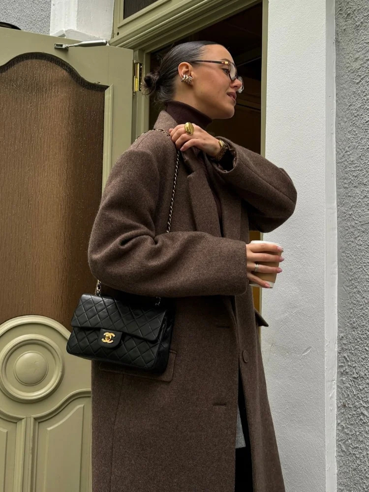 Fashion Shoulder Pad Solid Wool Overcoat Women Elegant Lapel Singlebreasted Long Sleeve Coat 2025 Autumn Lady Outwear 251028