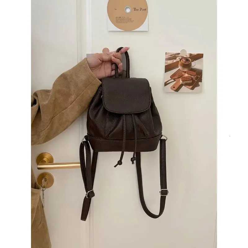 Fashionable Mini Backpack for Women Traveling Studng Outdoors New 2025 Model Versatile College Student Double Shoulder BagT251016