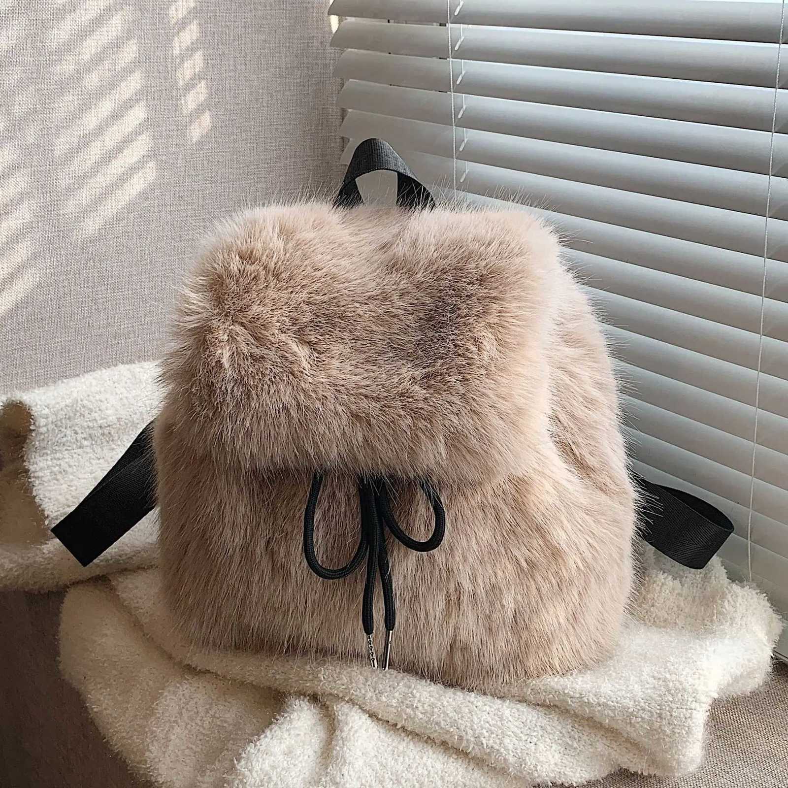 Women Faux Fox Fur Backpack Large Capacity Shoulder Bag Student Casual Drawstring Magnetic Flap Fashion Travel School HandbagT251016