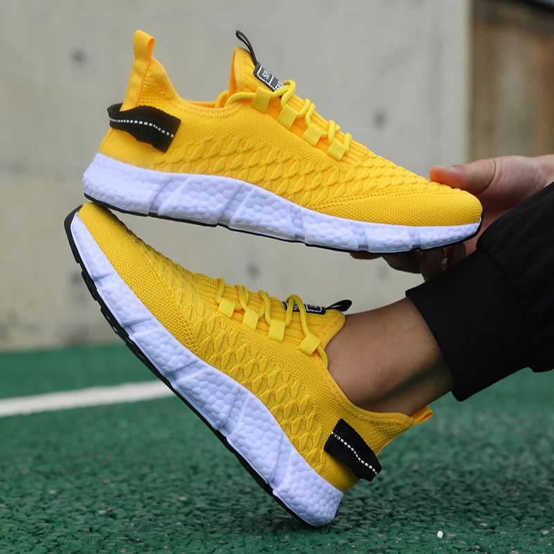 Sports Fashion Mens Sneakers Breathable Lightweight Running Shoes Men Women Casual Walking Sneakers Tenis Feminino 251013