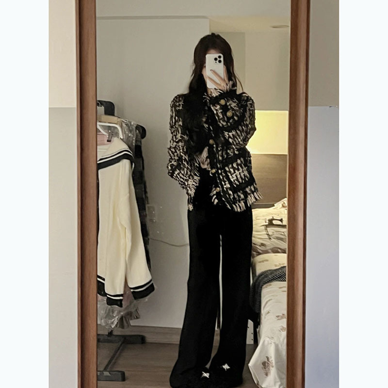 2025 Autumn/Winter New Top Designer Jacket Thick Craftsmanship Woven Tassel Luxury fashion Style Short Coat with Lining Thick Women's Korean Soft