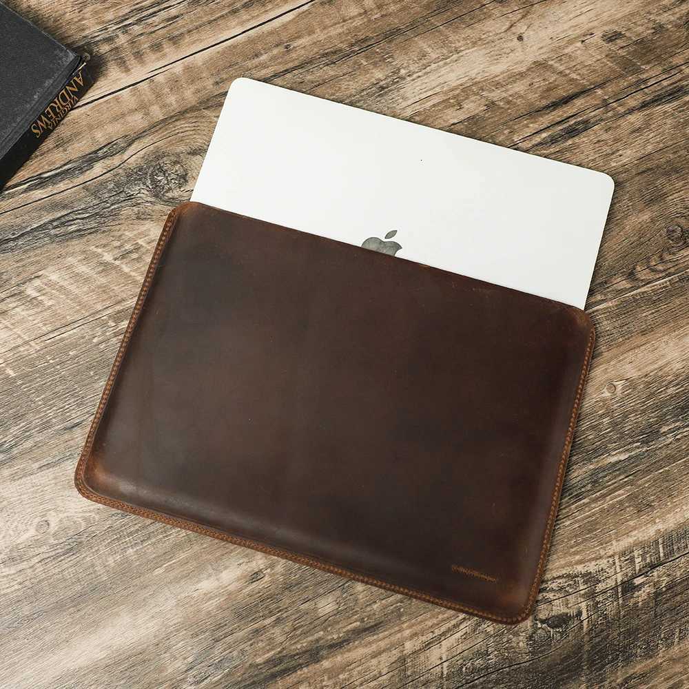 Laptop Bag For Macbook Pro Air M4 M3 M2 13 14 16 Case Leather Protective Cover Retro Notebook Sleeve Mouse Pad Gaming Mat DeskW251015