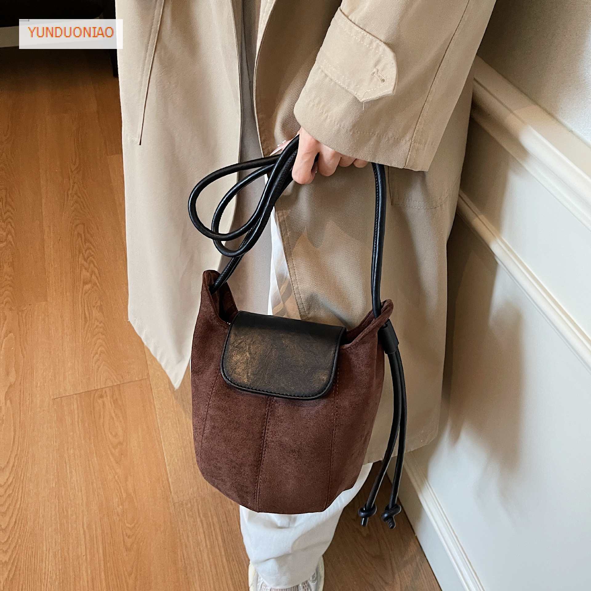 2025 Luxury handbag new autumn and winter designer bag women's crossbody bag retro style matte bucket bag women's shoulder bag