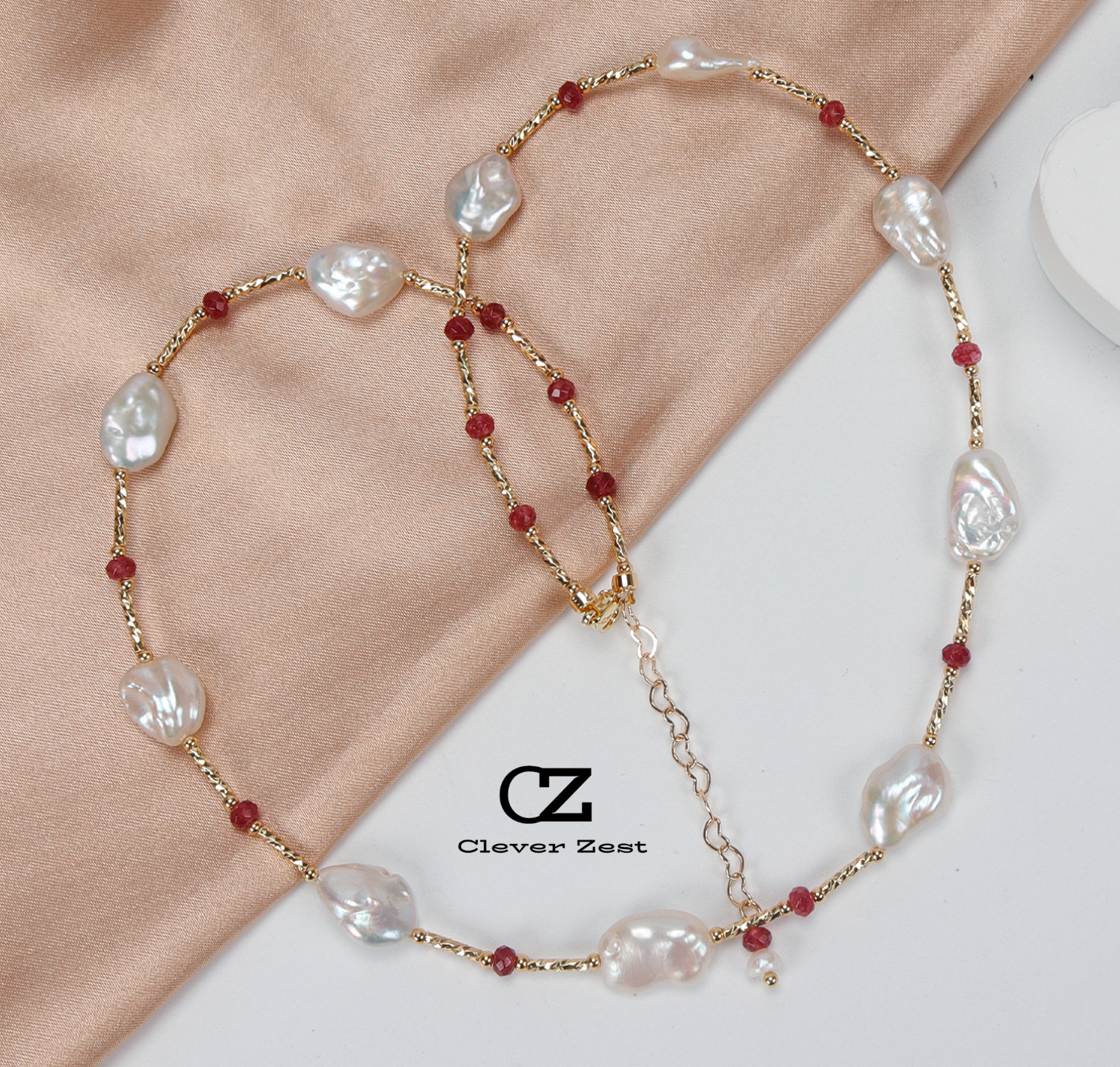 Natural White Baroque Pearl and Gemstone Gold-Filled Necklace 14K Gold-Filled Fashionable Versatile Trend Anniversary Gift Best Friend Gift