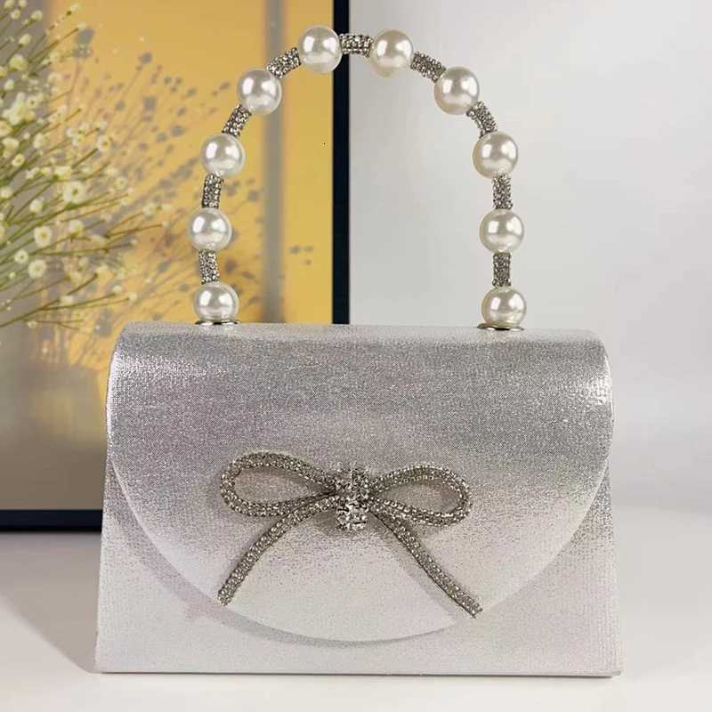 Fashion Womens Pearl Bow Clutch Purse Handbags Daily Commuting Bag Casual Glitter Rhinestone Handbag Solid Business Womens Bag Z251017