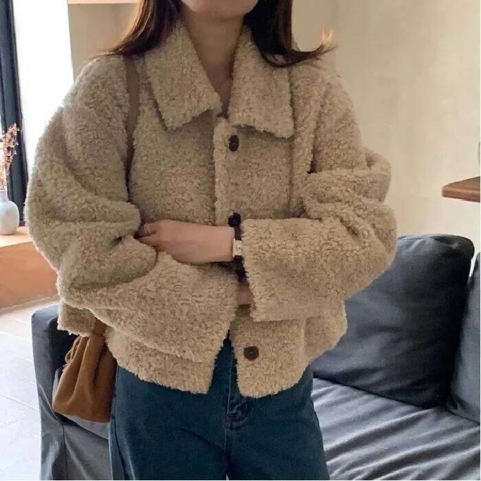 Plus Size Women's Double-Faced Fleece Jacket Autumn Winter Thickened Warm Inner Lining Loose Fit Short Style Versatile Top