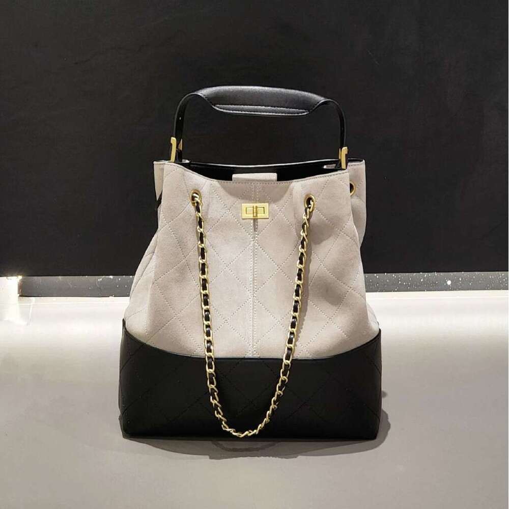 Xiaoxiang Feng Style Bucket High-Quality Texture Diamond Chain Underarm Large Capacity Single Shoulder Crossbody Bag For Women