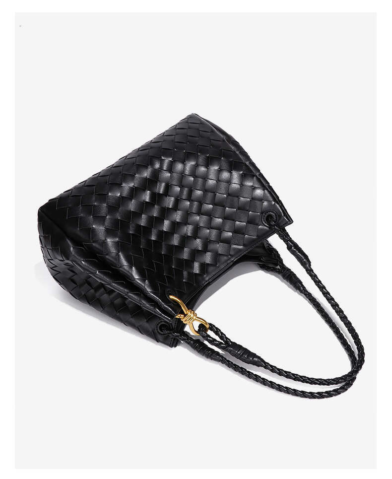 Niche Handwoven New Handheld Parachute Bucket Commuting Fashion Versatile Shoulder Crossbody Bag