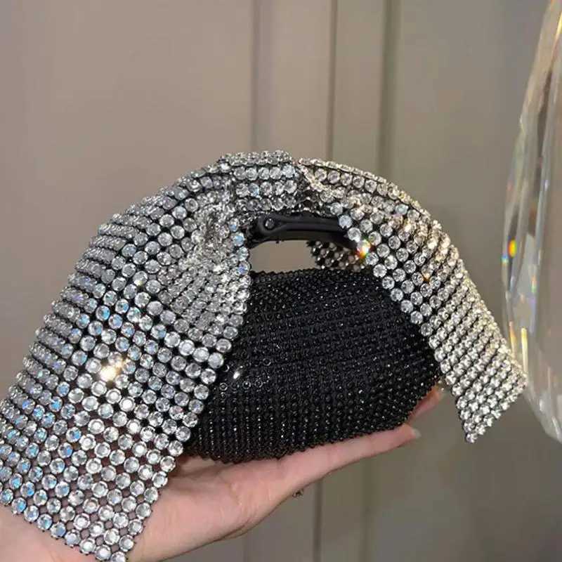 Light Luxury Fashion New Sparkling Diamond Bow Handbag For Women Evening Dress Banquet Temperament Cosmetic Storage Bag Trend Z251017
