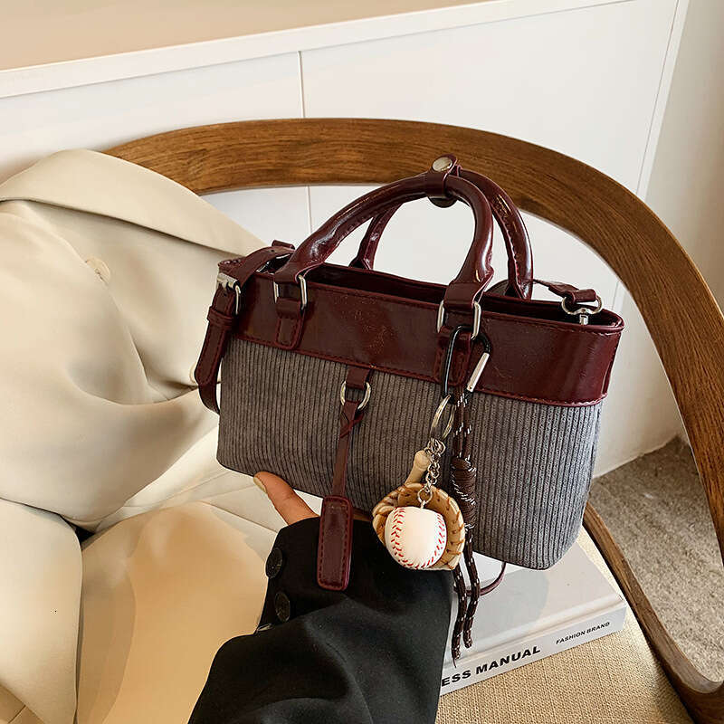 Super Popular Niche Color-Block Women 2024 New Autumn Winter Versatile Crossbody Fashion Handbag for Going Designer Bags Out Small Tote Bag