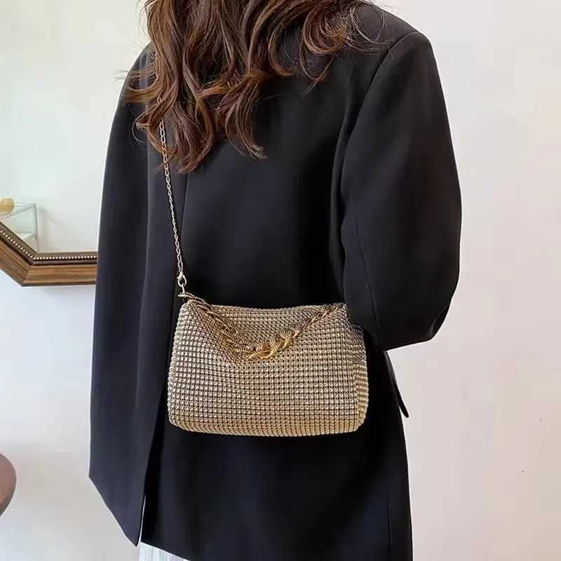 2025 early spring new popular fashion bright diamond niche diagonal shoulder bag handbag womens banquet bag Z251017
