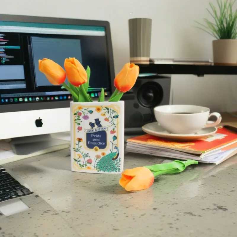 Ceramic vasesflower arrangementsins style creative and personzed book decorationsindoor flower arrangementsceramic crafts C251017