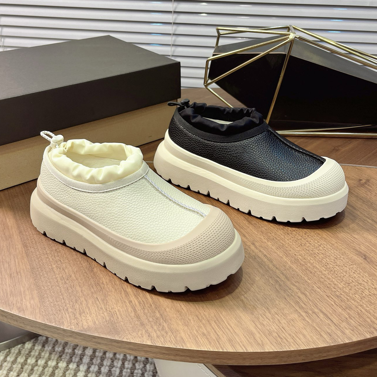 2025 Tasman Weather Hybrid Neumel Boots Slippers Ultra Mini Boots All Gender Men Women Tazz Waterproof Rain Classic Chestnut Sheepskin Winter Slip-on Shoes T251111