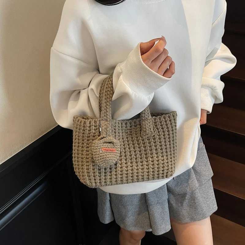 Knitted Handbag Solid Color Soft Womens Small Square Bag Fashionable Versatile Elegant Texture Handbag 2025 New Knitted Bag Z251017