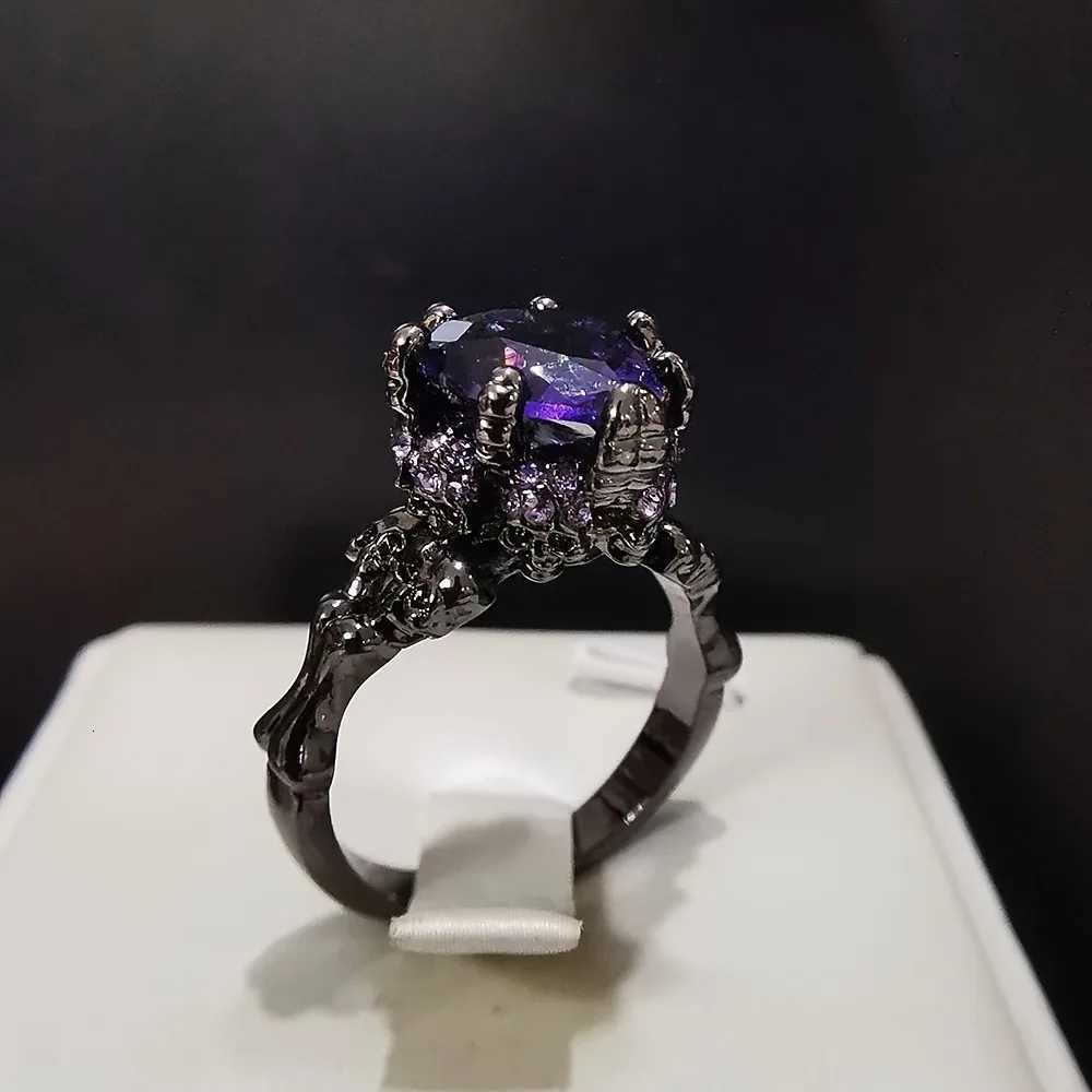 Gothic Skull HeartShaped Zirconia Promise Ring Perfect Halloween Gift for Her Hip Hop Style Copper Band Z251017