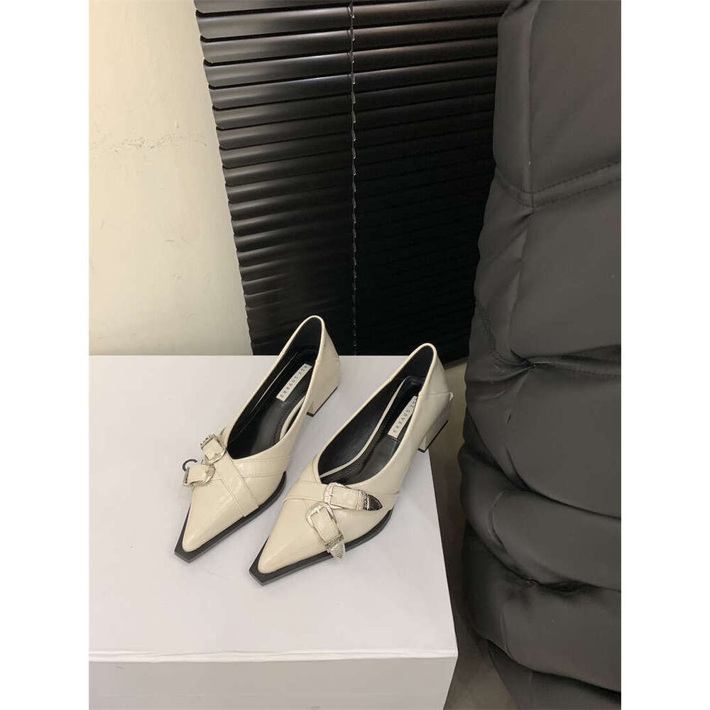 2025 Autumn New Women's Designer Shoe - French Style Black Leather Chunky Heel Single Shoes Casual Simple Shallow Mouth Pointed Toe Office Ready