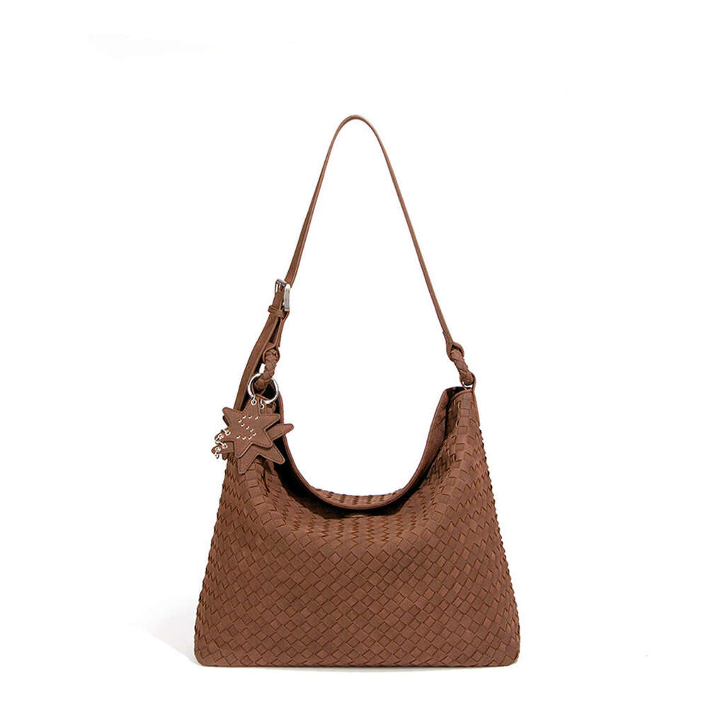 Autumn and Winter New Niche Large Capacity Suede Handwoven Women's High-end Feel Single Shoulder Underarm Tote Bag