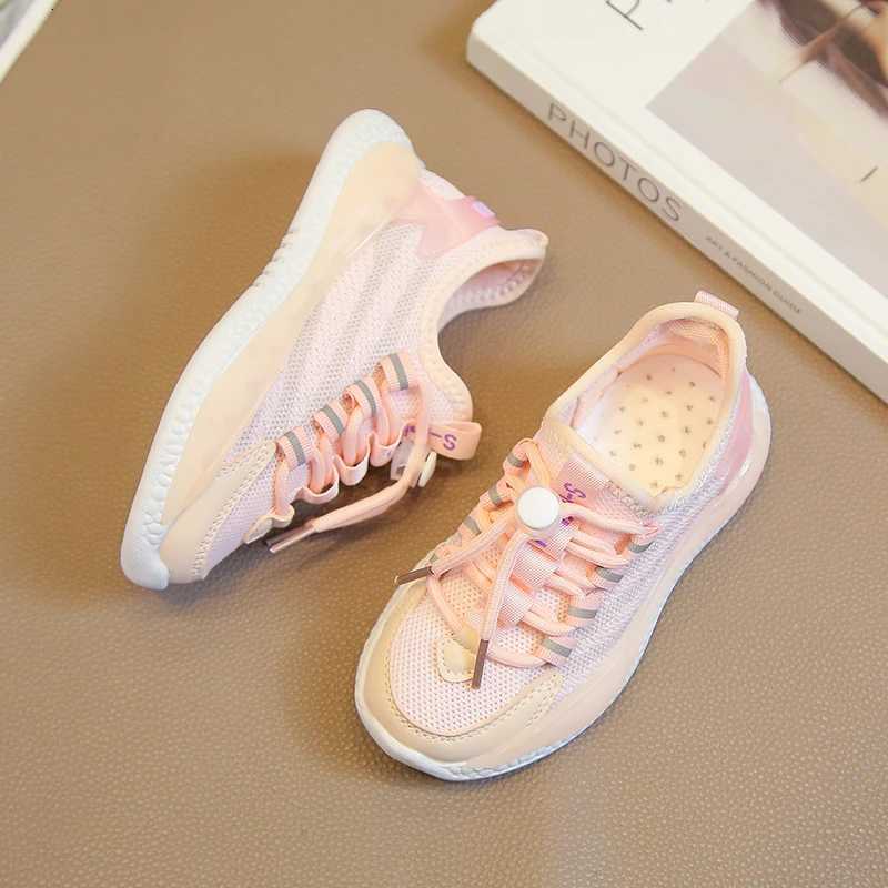 Childrens Casual Sneakers Outdoor Sport Mesh Comfortable and Breathable Cute Running ShoesT251017