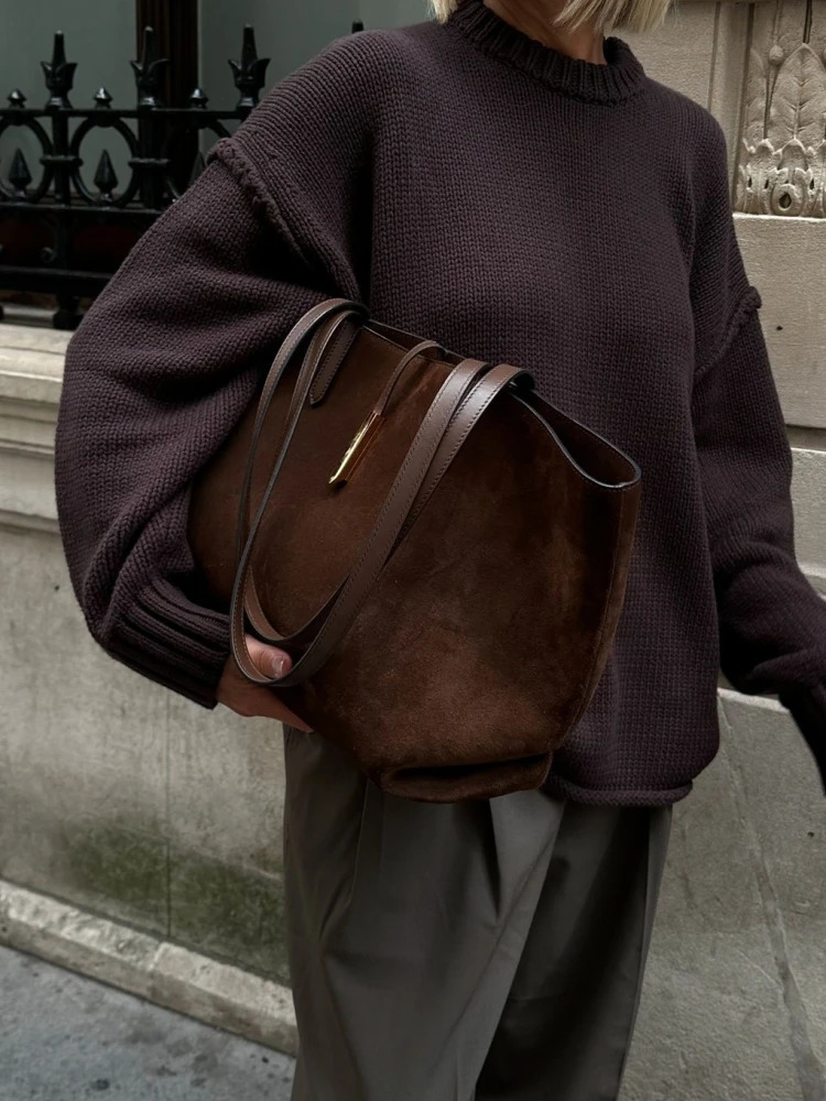 Autumn Fashion Dark Brown Loose Knitted Pullovers Women Casual Oneck Long Sleeve Thick White Sweater Winter Knitwear 251013