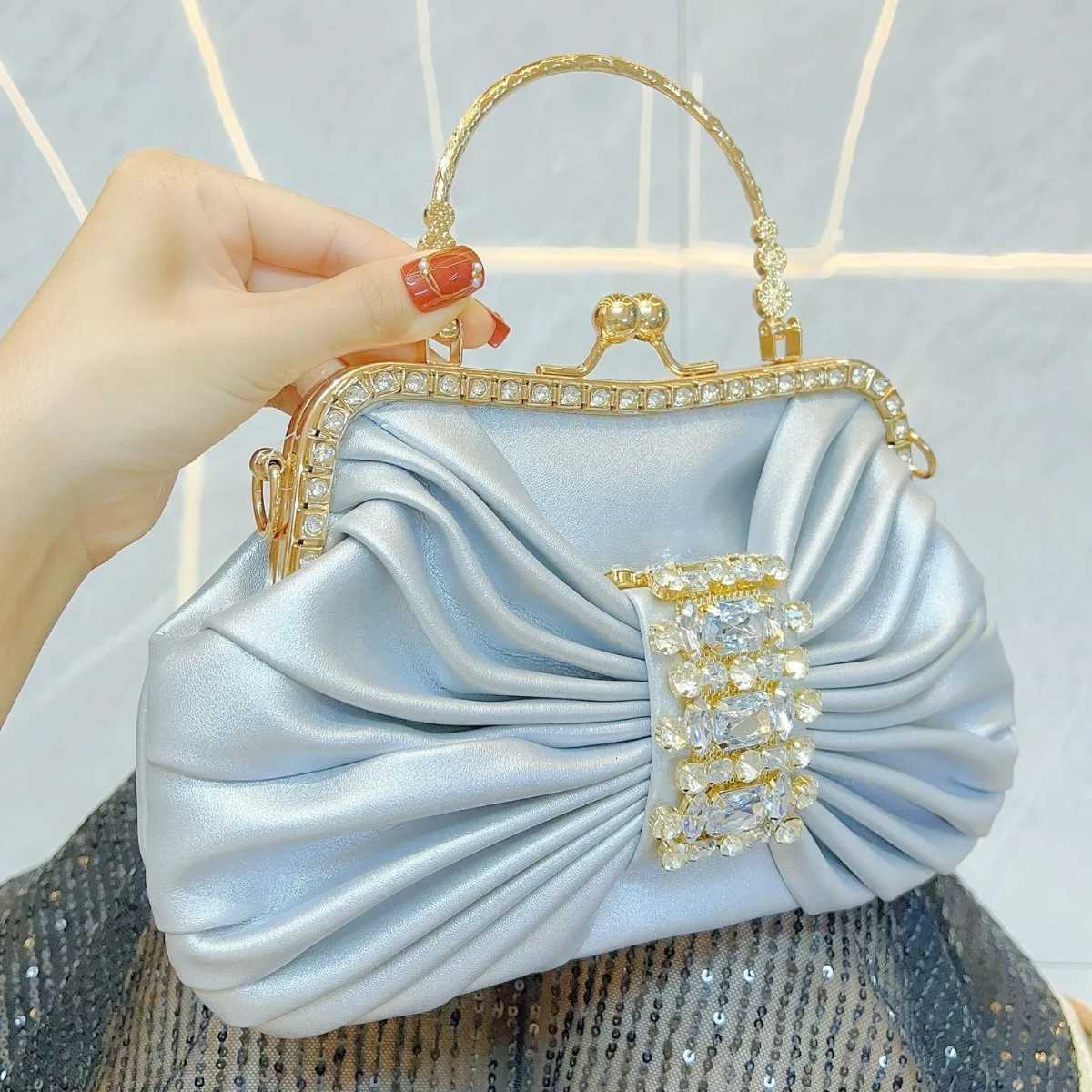 Fashionable Luxury Diamond Women Luxury Clutch Bag Wedding Crystal Ladies Designer Clutch Purse Handmade Pearl Decoration Z251017