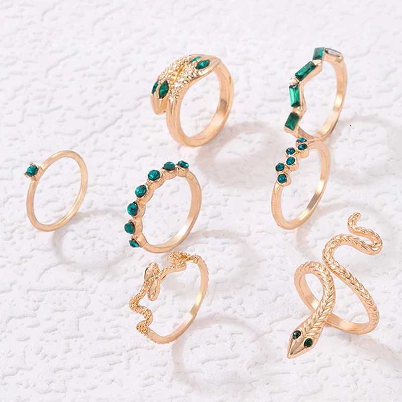 Tocona Luxury Green Rhinestone Joint Snake Ring Sets Charms Alloy Geometry for Women Men Party Jewelry 7pcssets 22493W251017