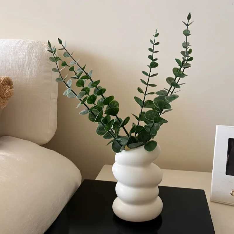 1piece plastic spiral vase Nordic creative flower arrangement container decoration C251017