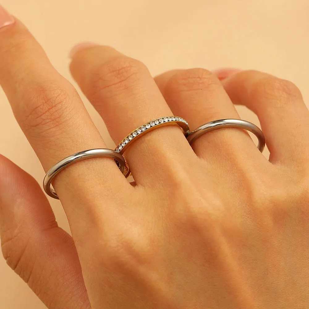 Minimalism Glossy Shiney Stainless Steel White Crystal Inlaid Multilayer Stacked Rings for Women Waterproof Jewelry Wholesale Z251017