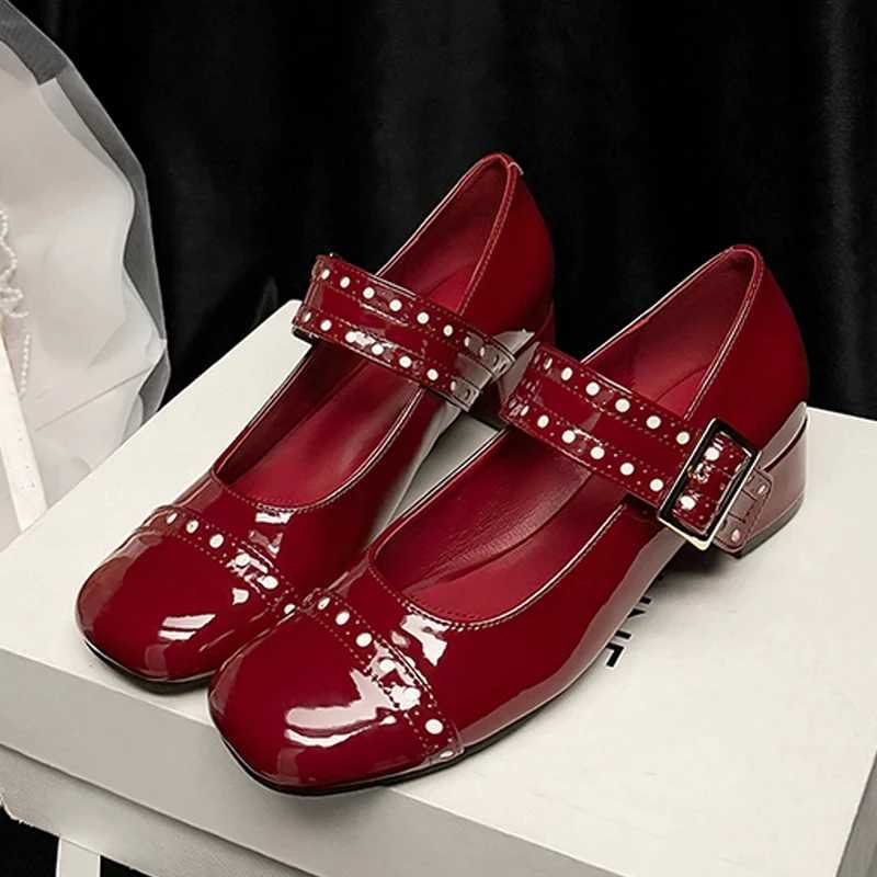 High Quality Patent Leather Woman Pumps Mary Jane Shoes Japanese Style Lolita Ankle Buckle Square Toe High Heels Zapatos Mujer Z251015