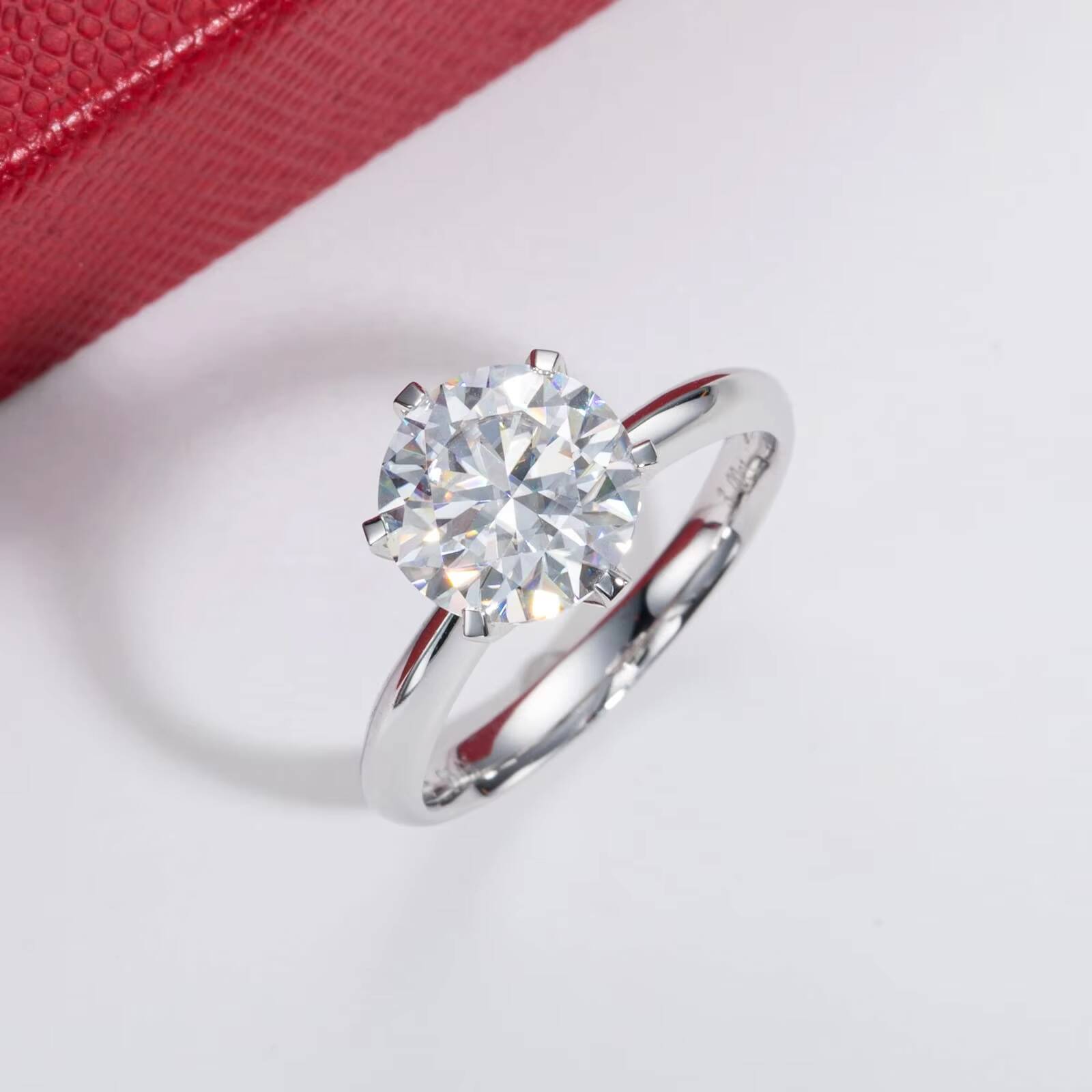Speedin Hot Sale Classic Style 6 Claws 14K 18K Solid White Gold Ring Solitaire Round Lab Diamond Engagement Ring