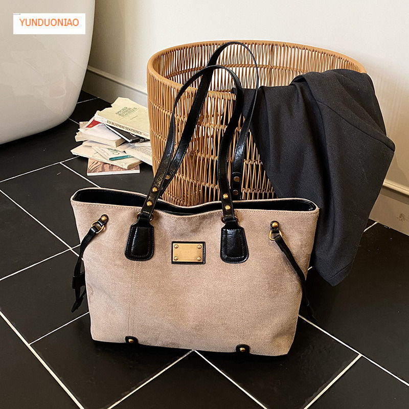 New autumn and winter designer bag new luxury handbag large capacity versatile commuting bag simple style women's shoulder bag