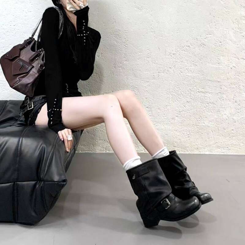 Cameido Women's Suede Leg Tube Retro Belt Buckle Pleated Stackable Mocha Western Boots