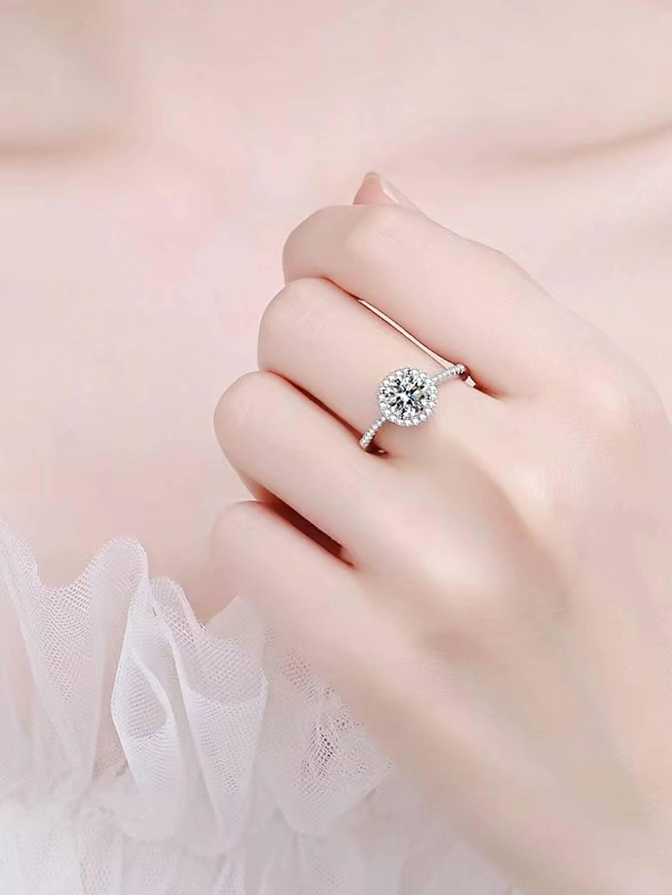 S925 Sterling Silver Moissanite Rings Diamond Round Charm Design for Wedding or Engagement Stylish Jewelry