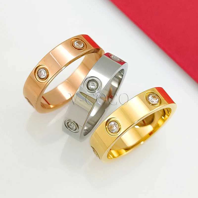 Classic Love Ring for Women Men Couple 18K Gold plated Stainless Steel Crystal Rings Cubic Zircon Wedding Ring Luxury JewelryW251017