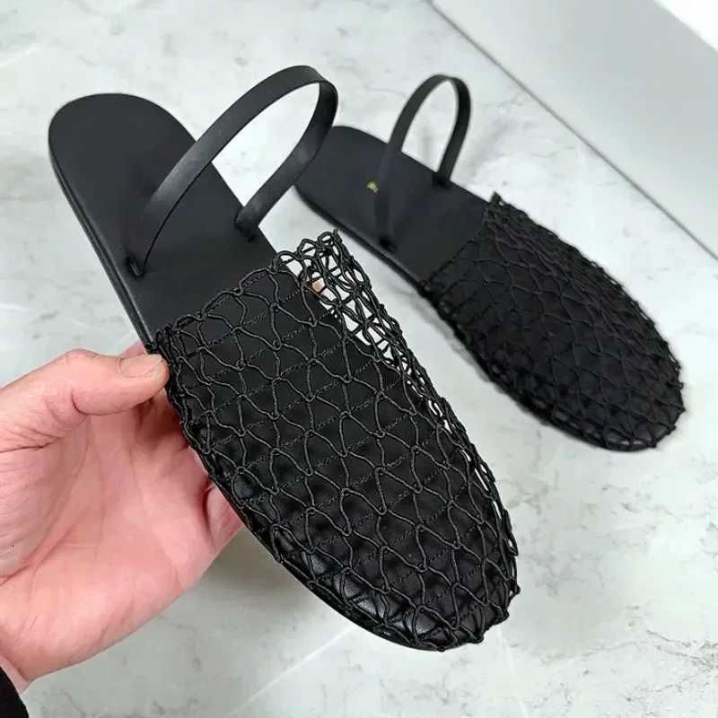 Novelty Mesh Flat Sandals Women Designer Weaving Hollow Breathable Mules Slippers Summer Light Comfort Slingbacks Slide Sandals Z251015