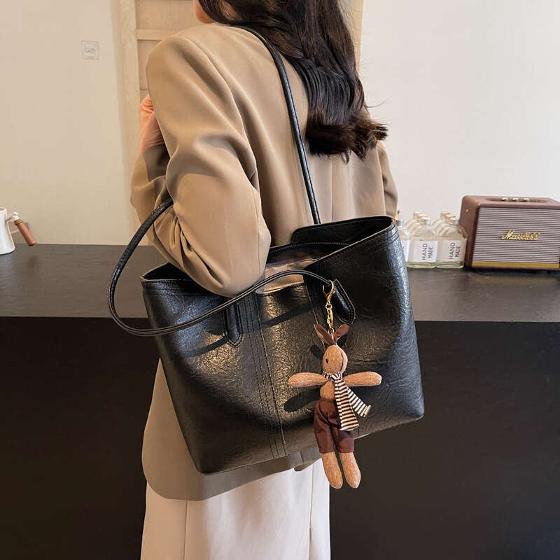 Textured Large Capacity for Women 2024 Live Fashion Commuter Single Shoulder Trendy Tote Bag