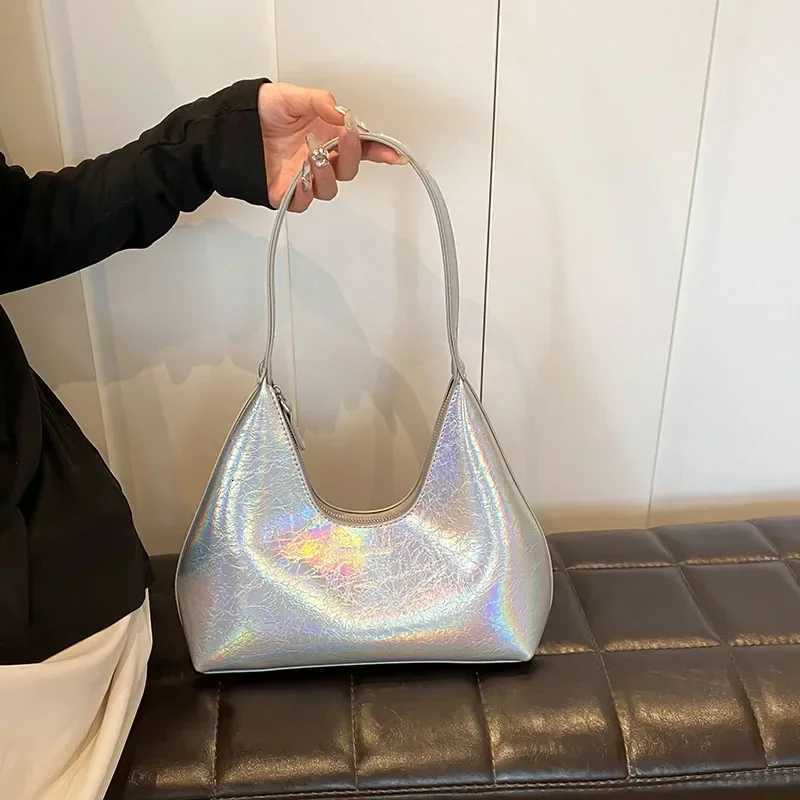 Zipper PU Spicy Girl Colorf Sier Underarm Bag 2025 New Advanced Sensory Stick Shoder Bag Design Half Mo Wens Bag1 D251017