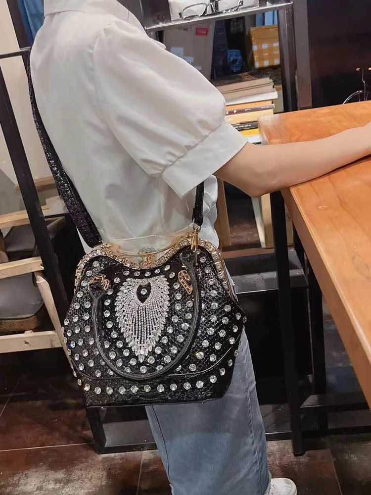 Women Fashion Single Shoulder Bags Luxury Rhinestone Pu Leather Bucket Bag Ladies Vintage Elegant Totes Handbag Crossbody Bags Z251017