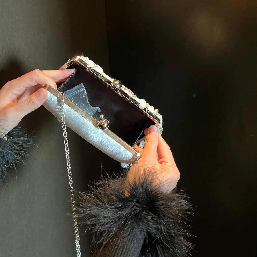 Vintage Handmade Beaded Evening Bags Crystal White Lace Flower Fringed Tote Bag Chains Shoulder Crossbody Bag Small Square Bag Z251017