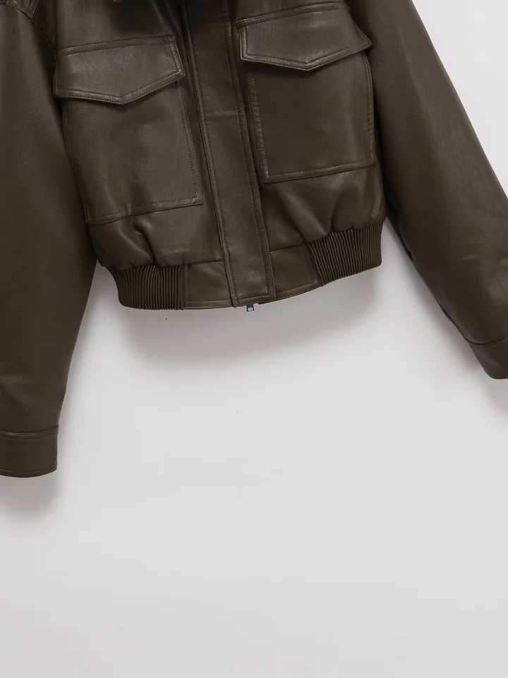 UNIZERA2025 autumn new womens retro large pocket workwear zipper stand collar imitation leather loose longsleeved short jacketT251017