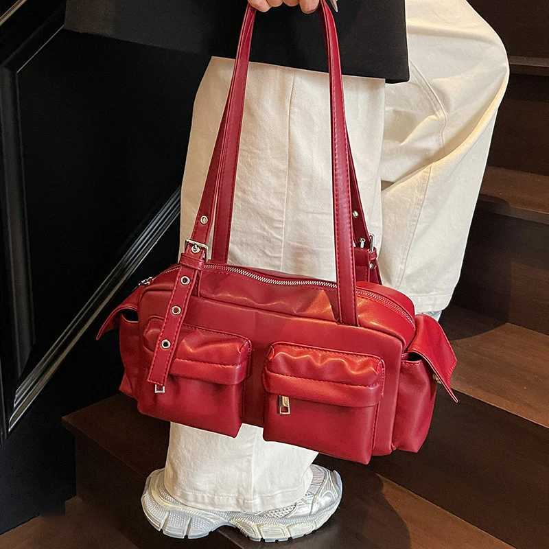 Luxury Brand Shoder Bag Highquality Texture Mtipocket Motorcycle Persality Versatile Fi Korean Versi Underarm Bag D251017